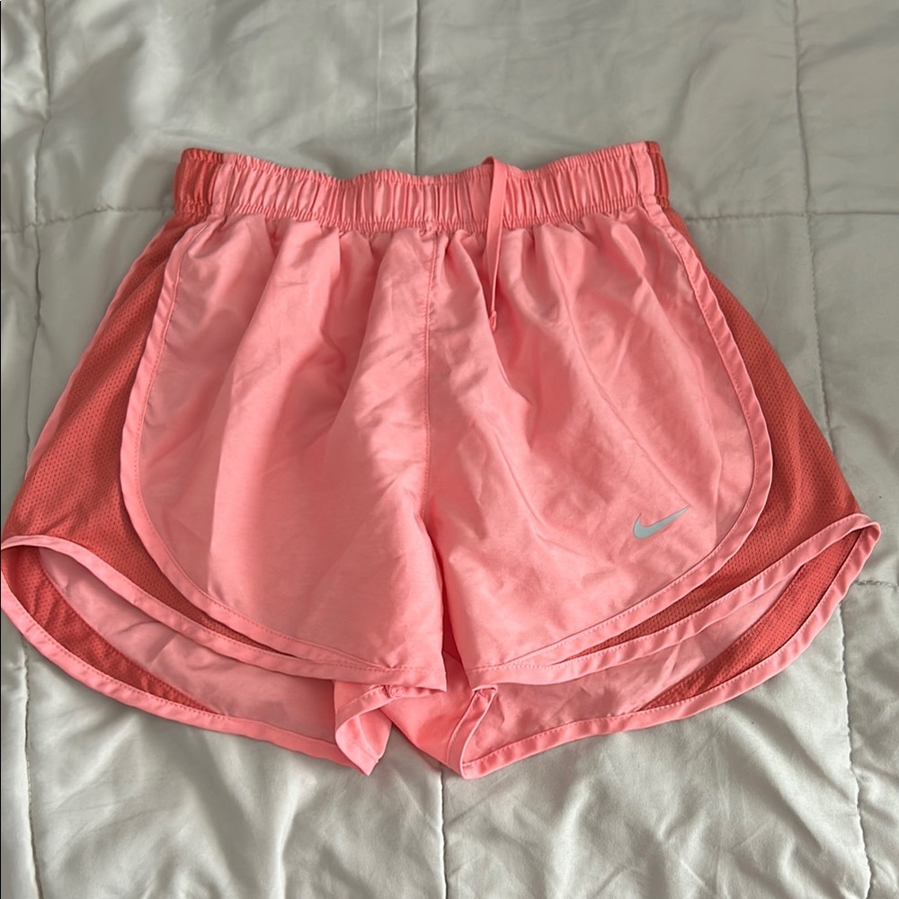 Nike Women's Peach Athletic Shorts